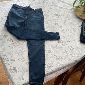 American Eagle Outfitters Dark Blue Skinny Jeans